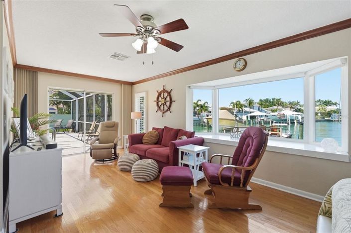 Image No.23-Propriété de 3 chambres à vendre à St. Petersburg