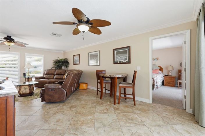 Image No.9-Propriété de 3 chambres à vendre à St. Petersburg