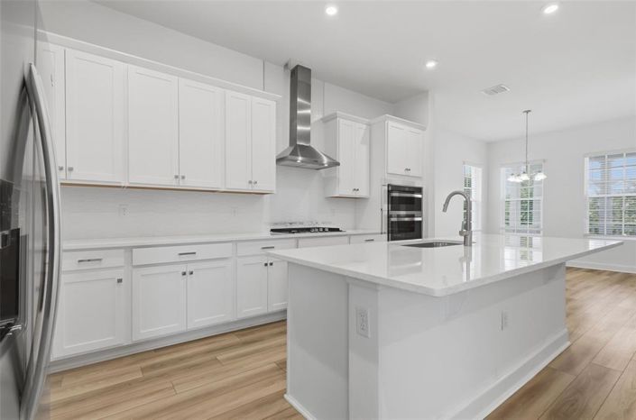 Image No.12-4 Bed Property for sale