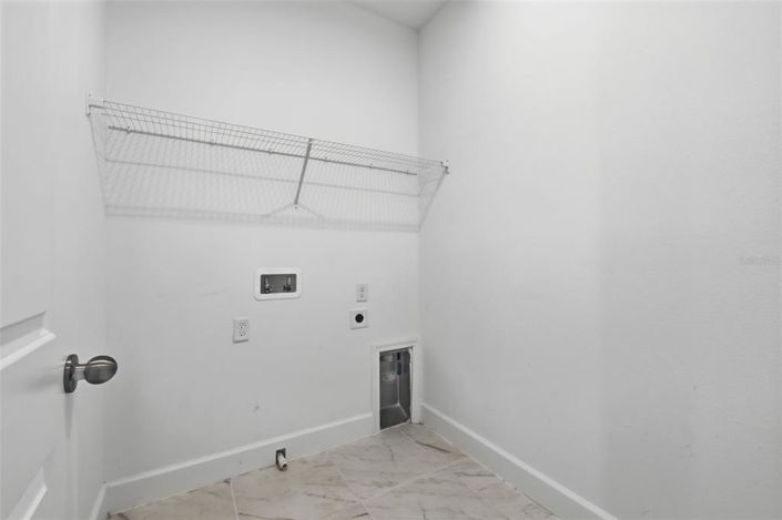 Image No.26-4 Bed Property for sale