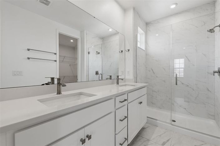 Image No.28-4 Bed Property for sale