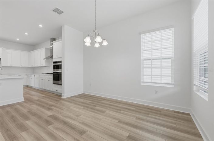 Image No.7-4 Bed Property for sale