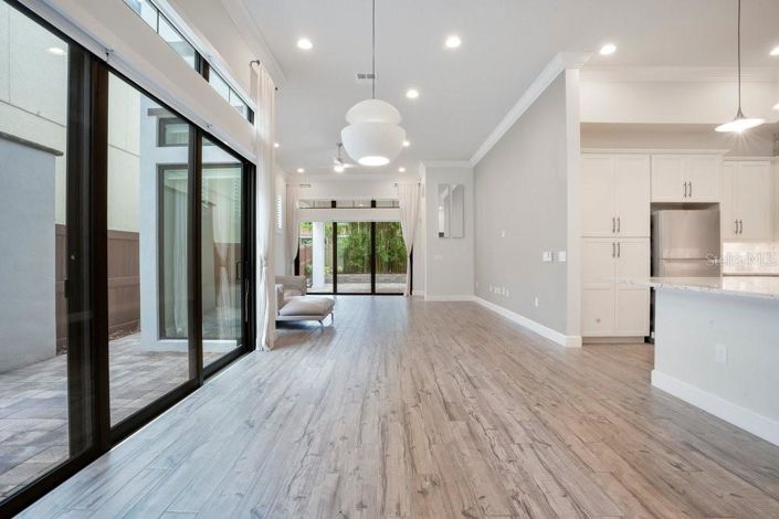 Image No.4-Propriété de 4 chambres à vendre à Orlando