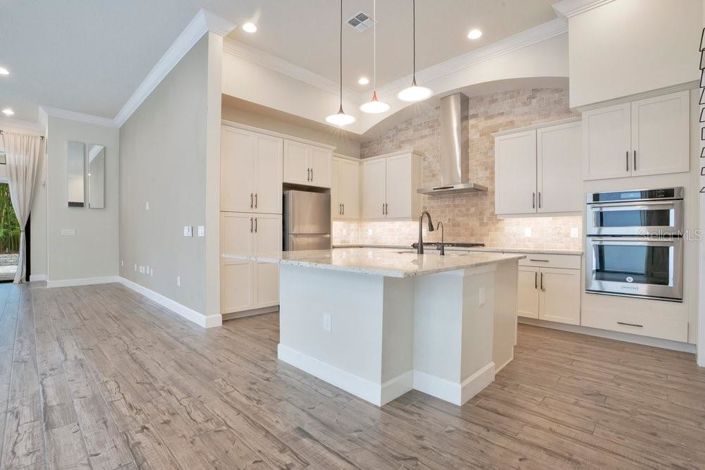 Image No.5-Propriété de 4 chambres à vendre à Orlando