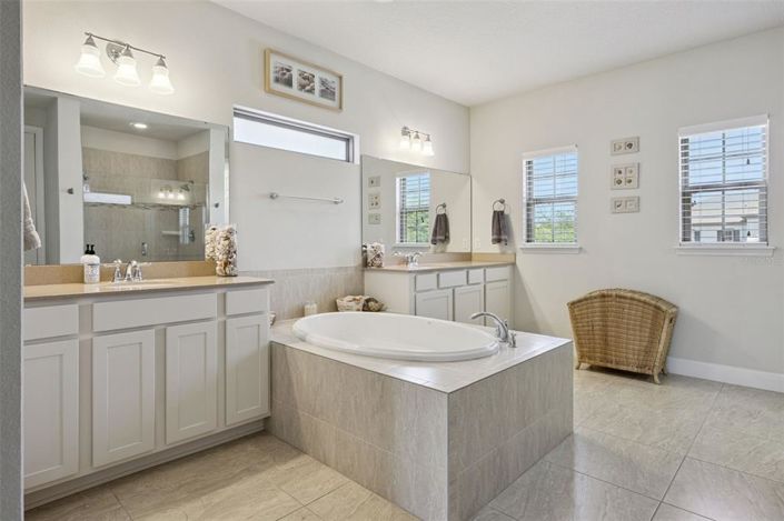 Image No.28-Propriété de 5 chambres à vendre à Orlando