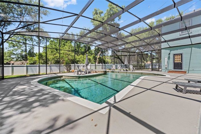 Image No.14-5 Bed Property for sale