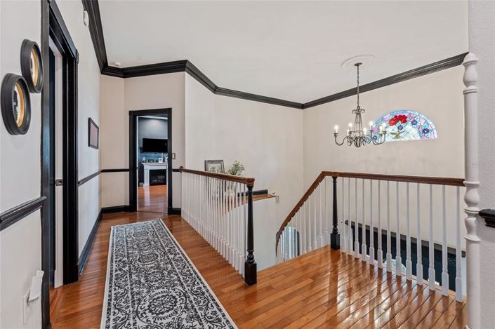 Image No.16-5 Bed Property for sale