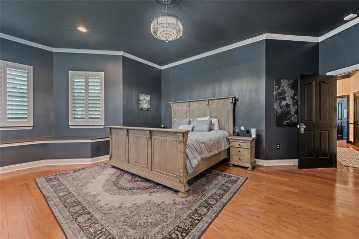 Image No.18-5 Bed Property for sale