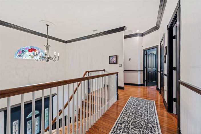 Image No.32-5 Bed Property for sale