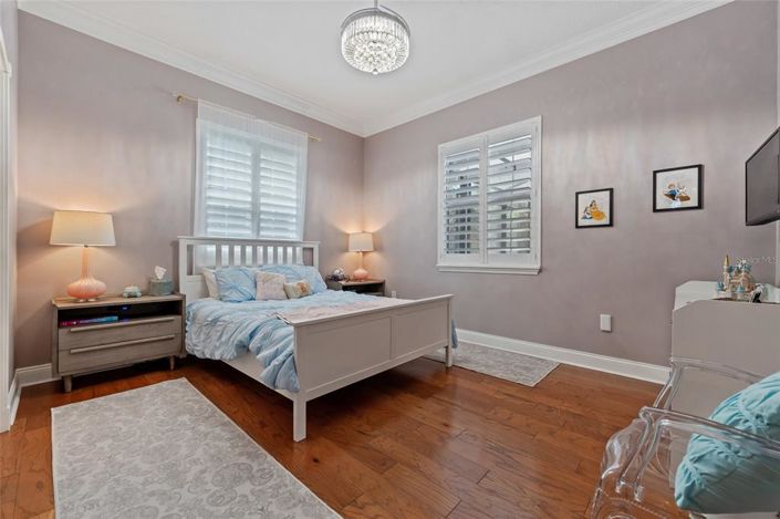 Image No.33-5 Bed Property for sale