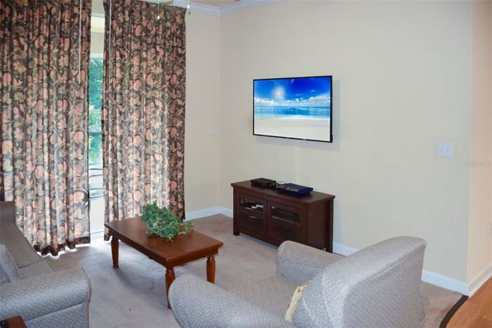 Image No.10-3 Bed Property for sale