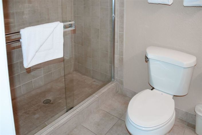 Image No.17-3 Bed Property for sale