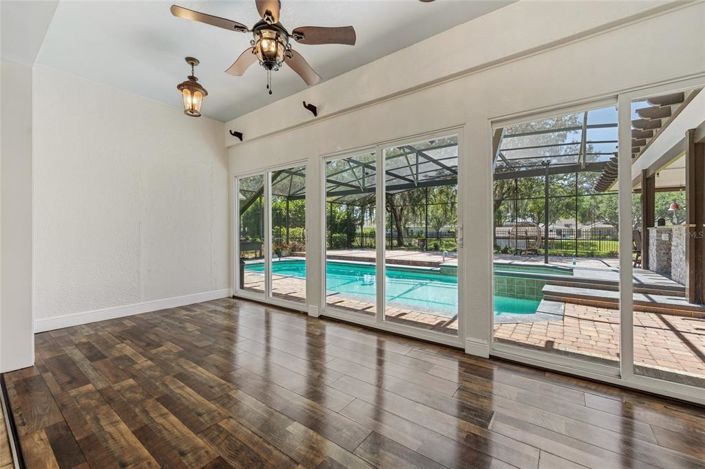 Image No.14-6 Bed Property for sale