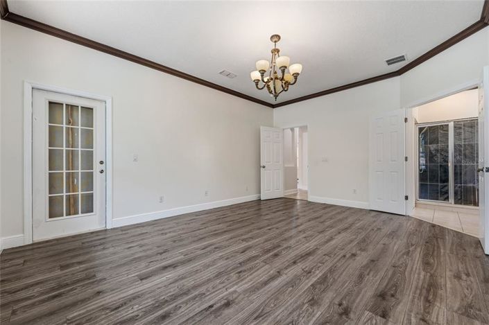 Image No.23-6 Bed Property for sale