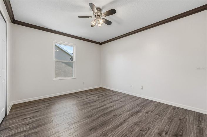 Image No.37-6 Bed Property for sale