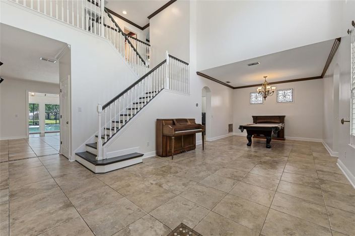 Image No.4-6 Bed Property for sale