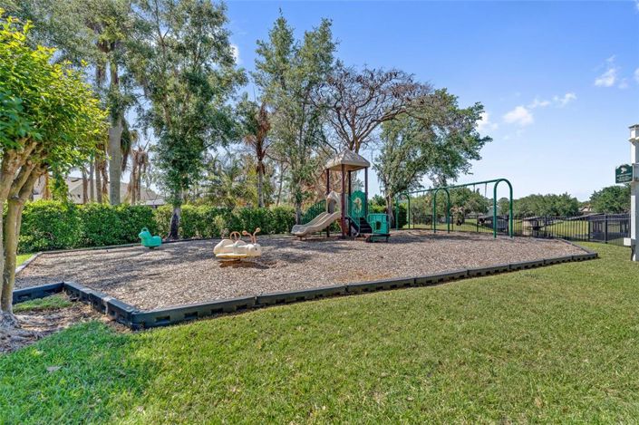 Image No.52-6 Bed Property for sale