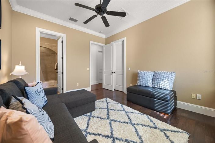 Image No.37-4 Bed Property for sale