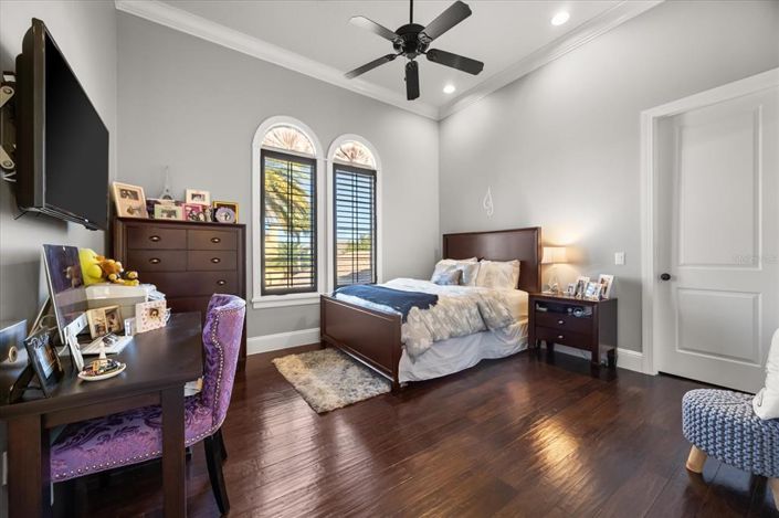 Image No.39-4 Bed Property for sale