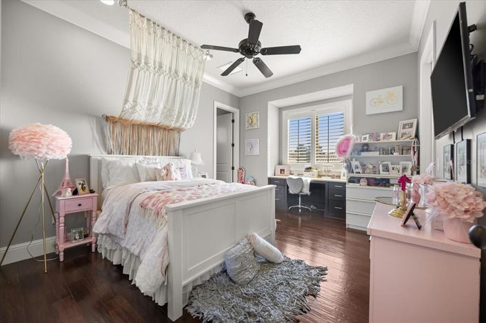 Image No.43-4 Bed Property for sale