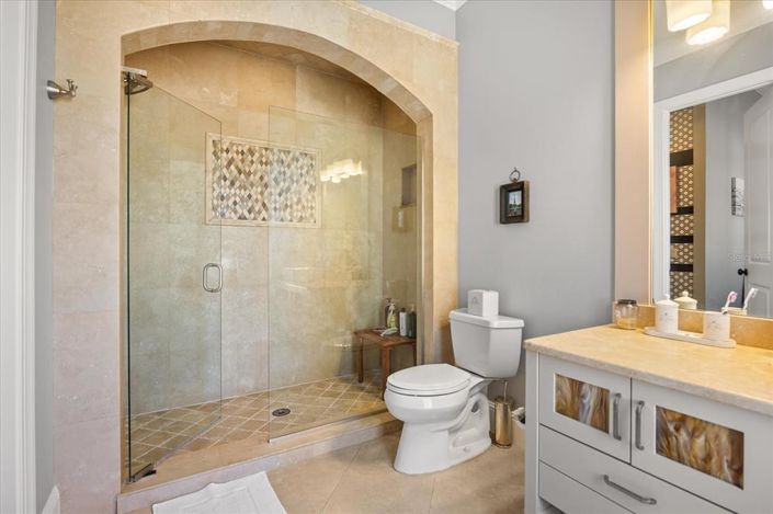 Image No.44-4 Bed Property for sale