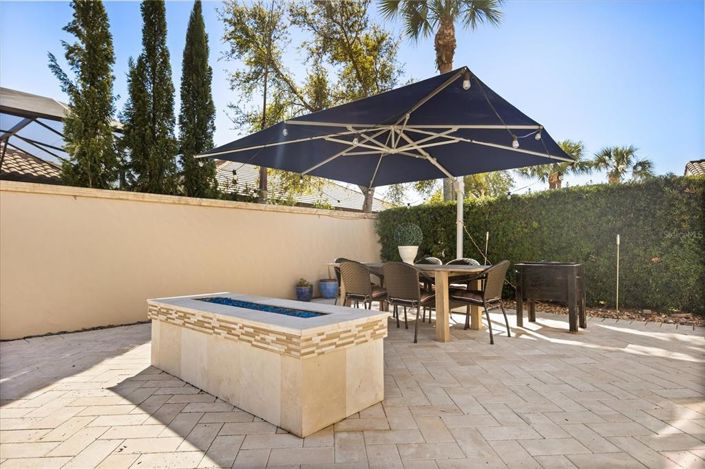 Image No.60-4 Bed Property for sale