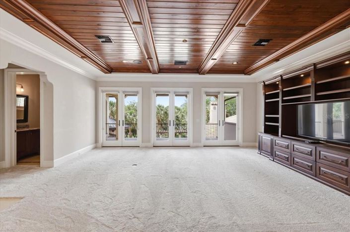 Image No.19-3 Bed Property for sale