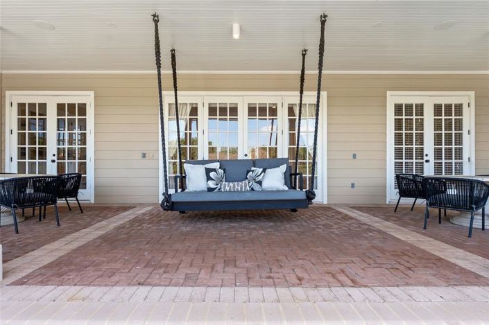 Image No.37-4 Bed Property for sale