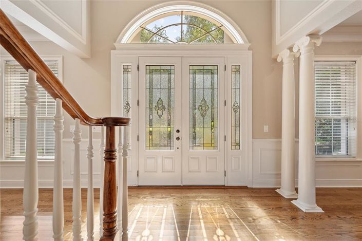 Image No.4-4 Bed Property for sale