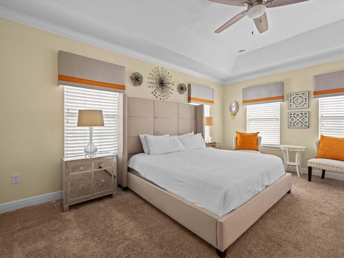Image No.19-5 Bed Property for sale