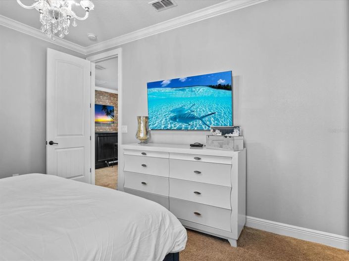 Image No.27-5 Bed Property for sale