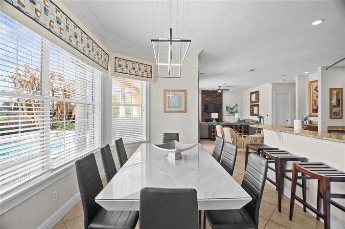 Image No.13-5 Bed Property for sale