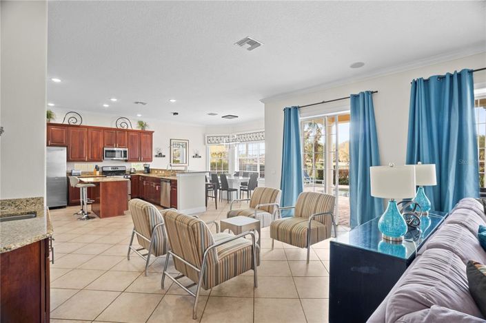 Image No.15-5 Bed Property for sale