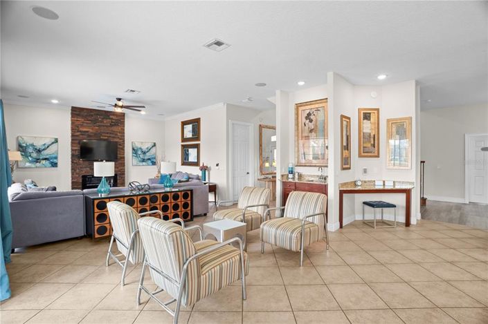 Image No.16-5 Bed Property for sale