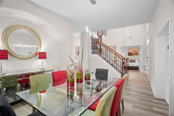 Image No.20-5 Bed Property for sale