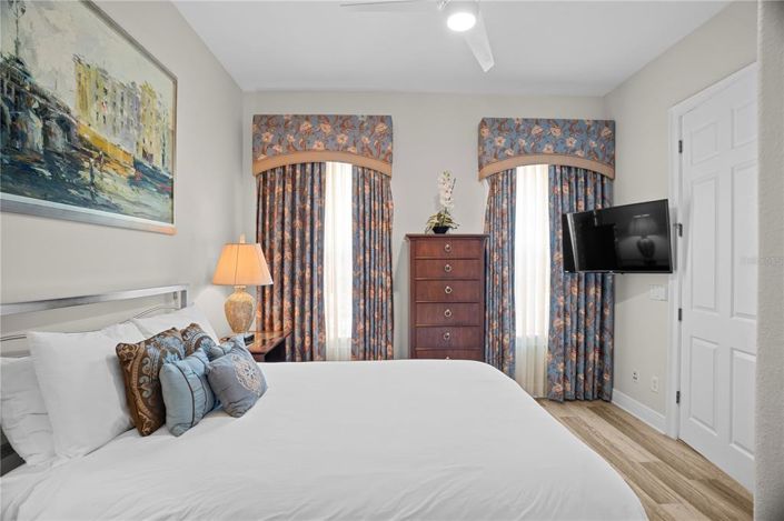 Image No.34-5 Bed Property for sale