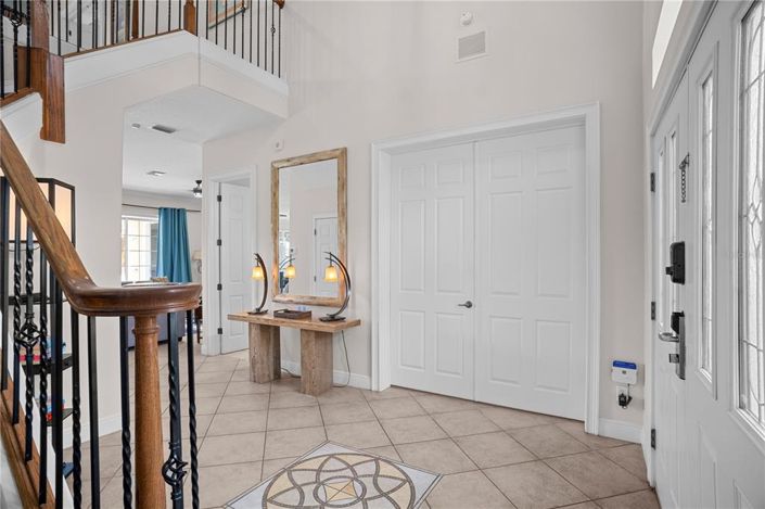 Image No.6-5 Bed Property for sale