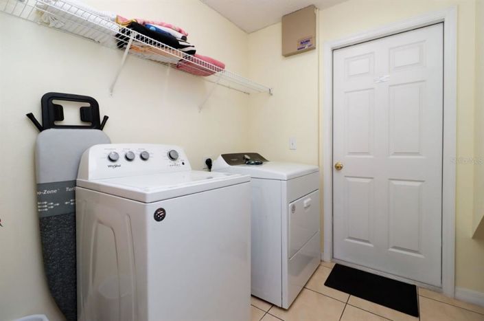 Image No.31-6 Bed Property for sale