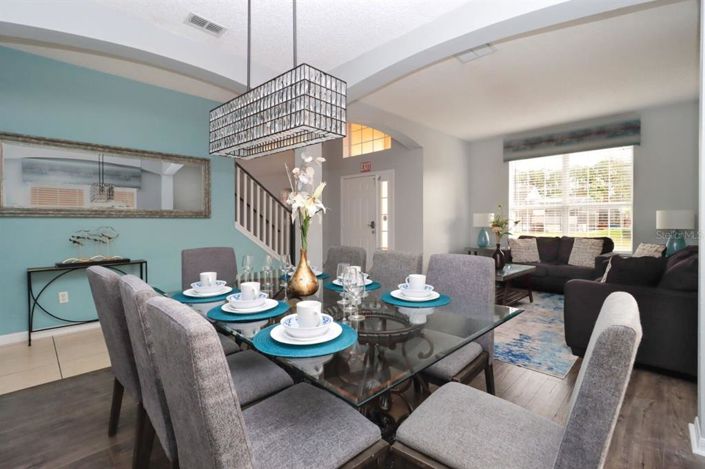 Image No.4-6 Bed Property for sale