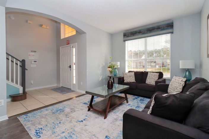 Image No.9-6 Bed Property for sale