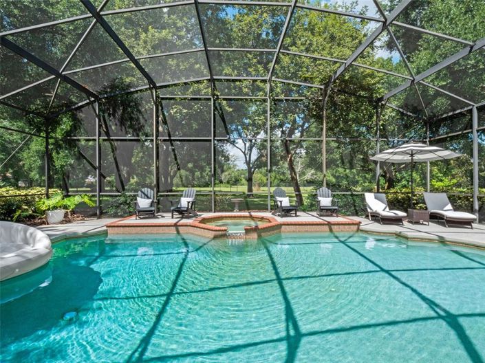 Image No.35-6 Bed Property for sale