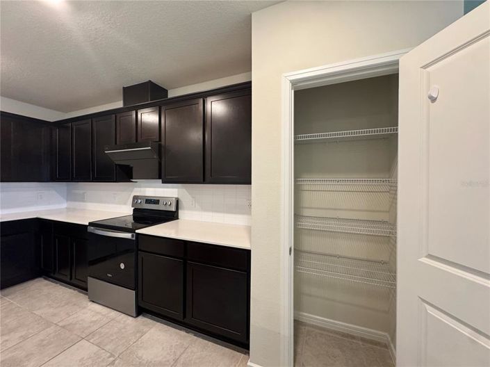 Image No.7-4 Bed Property for sale