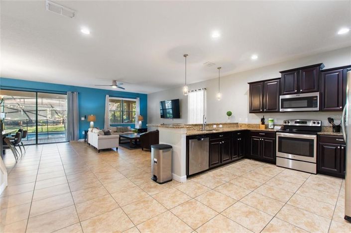 Image No.3-7 Bed Property for sale