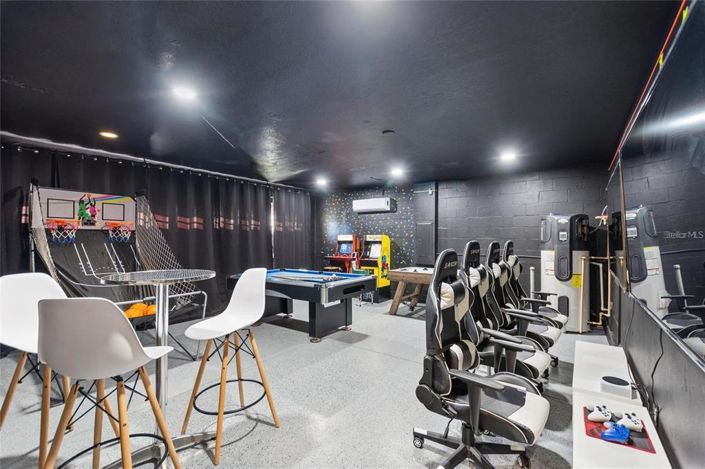 Image No.9-7 Bed Property for sale