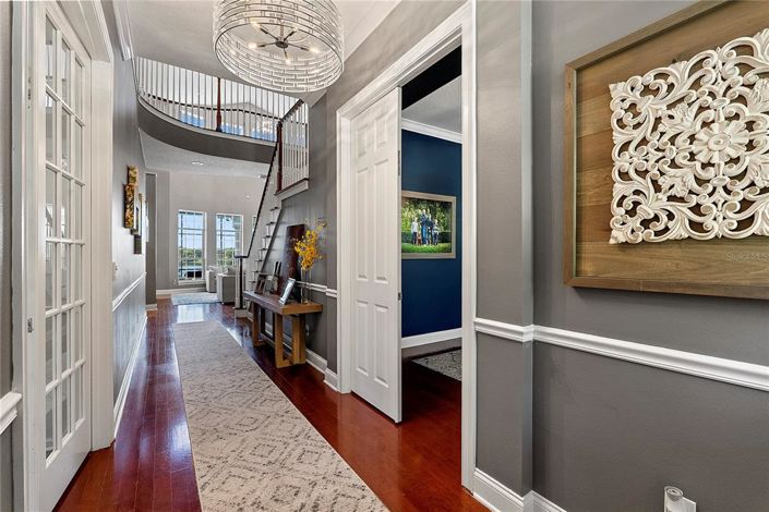 Image No.16-6 Bed Property for sale