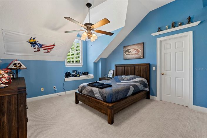 Image No.29-6 Bed Property for sale