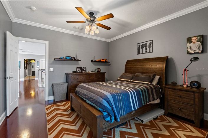 Image No.41-6 Bed Property for sale