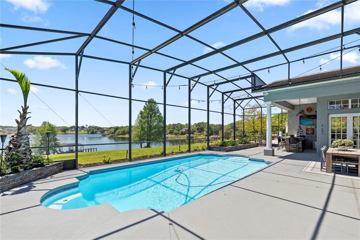 Image No.42-6 Bed Property for sale