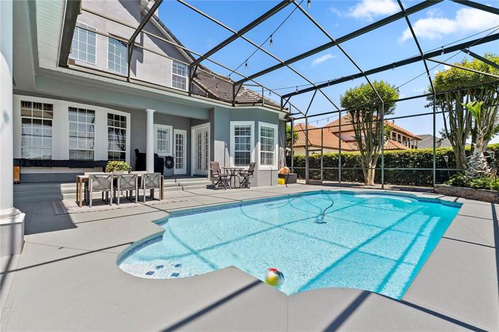 Image No.44-6 Bed Property for sale