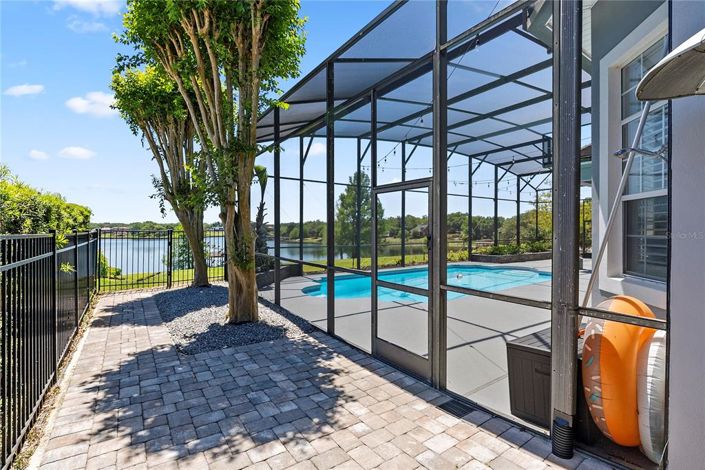 Image No.54-6 Bed Property for sale